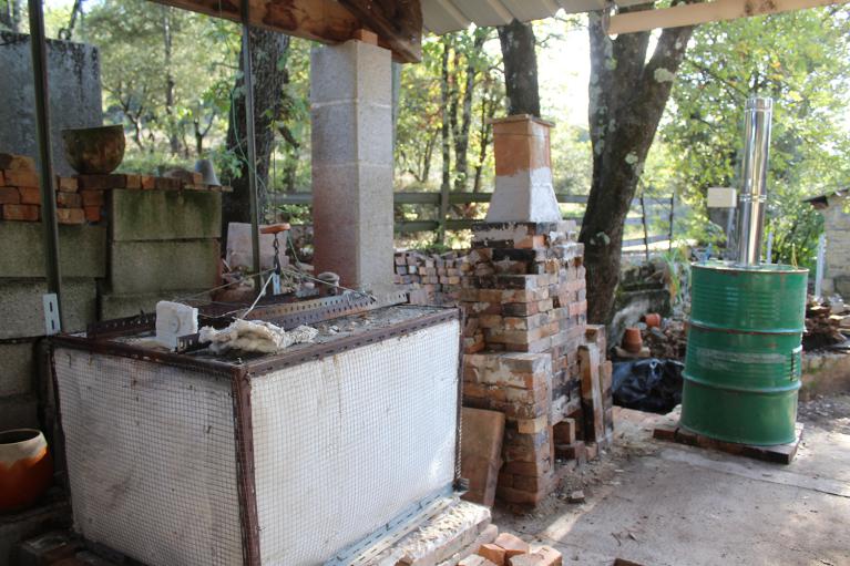 Les différents fours raku à la poterie des Riailles